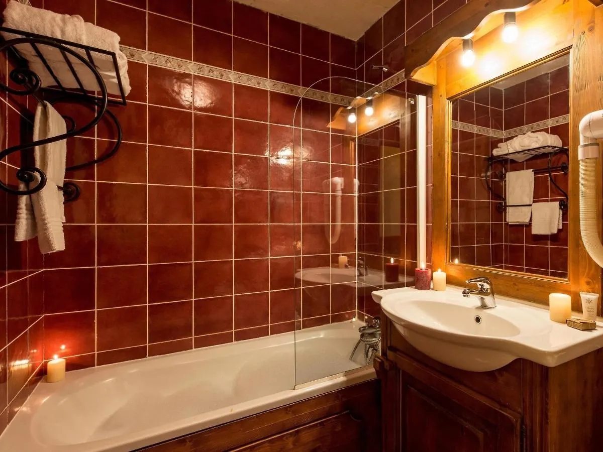 Apartment With Fireplace And Wi-Fi In Arc 2000 Les Arcs  0*, Les Arcs (Savoie)