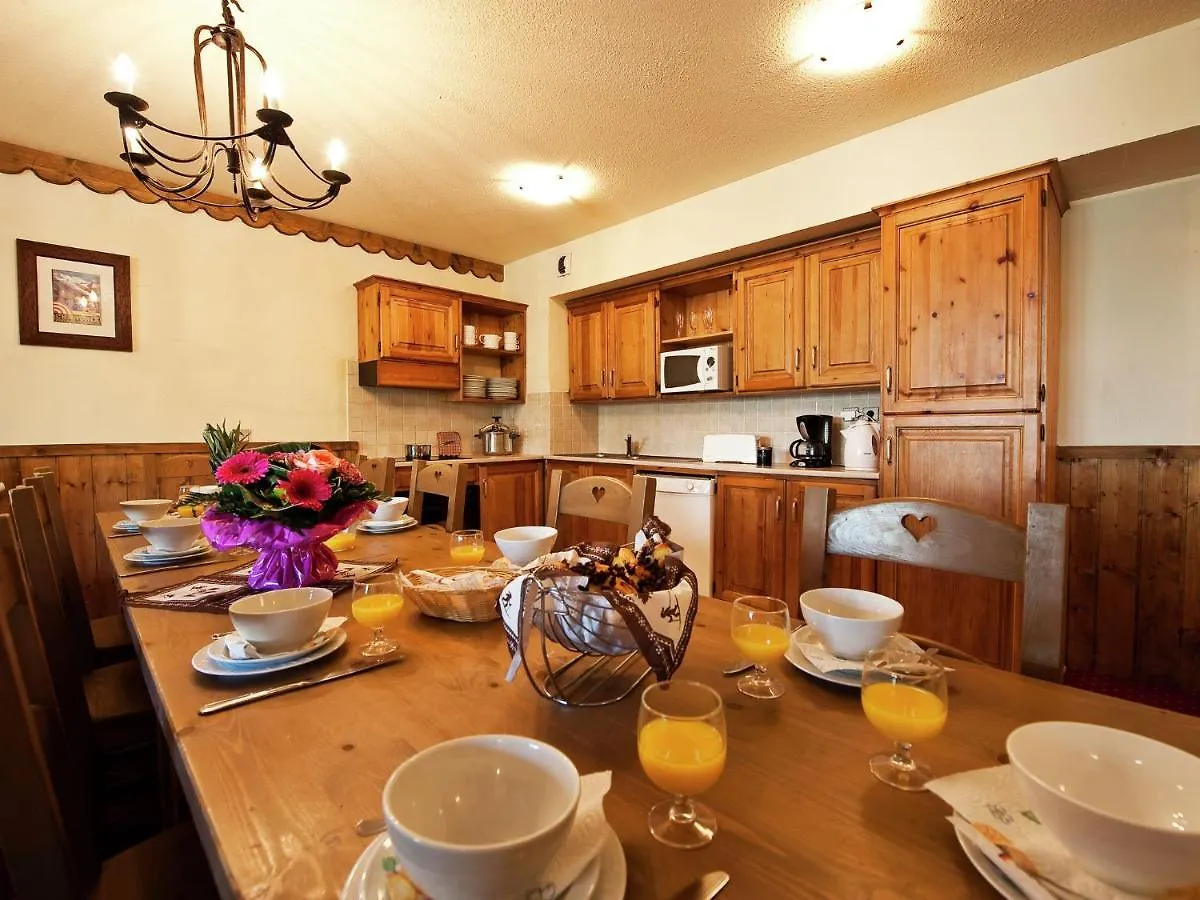 Apartment With Fireplace And Wi-Fi In Arc 2000 Les Arcs  فرنسا